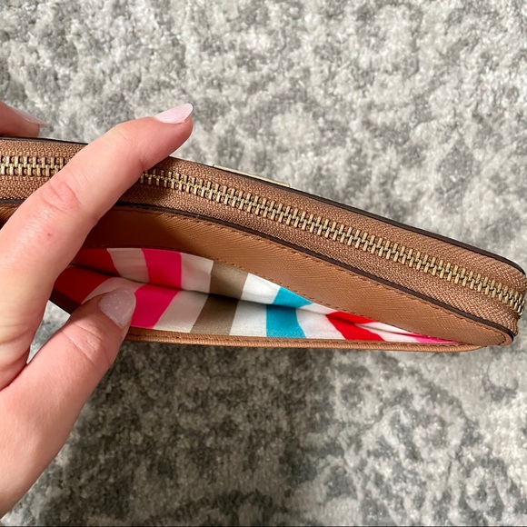 KATE SPADE CONTINENTAL WALLET - Picture 4 of 9
